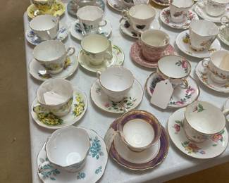 Tea cups and saucer sets