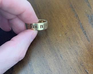 Tiffany Men’s Atlas Ring. 18k