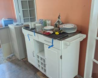 Kitchen Island 