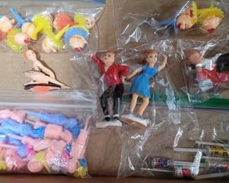 2267 - Assorted Cake Toppers
