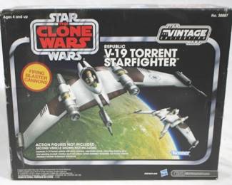 579 - Star Ways V-19 Torrent Starfighter (New in Box)
