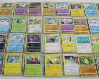 6112 - Lot of 252 Pokemon Cards
