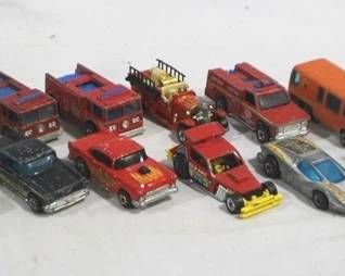 548 - Lot of 20 Vintage Matchbox Cars
