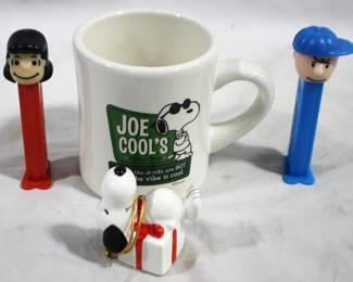 5201 - 4 Peanuts Items
