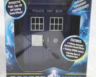 577 - Doctor Who Flight Control Tardis (New in Box) You are buying a used as-is electric/electronic item. We do not guarantee all components are present, and if it is not expressly stated, it is untested.

