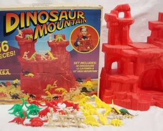 5872 - Tim Mee Toys Dinosaur Mountain Playset w/ Box
