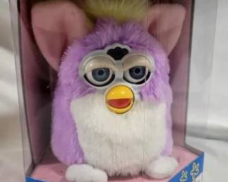 4010 - '98 Tiger Electronics Special Edition Furby - NEW Electronic Furby You are buying a used as-is electric/electronic item. We do not guarantee all components are present, and if it is not expressly stated, it is untested.
