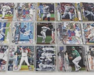 5891 - 104 Topps/Pinnacle Baseball Cards
