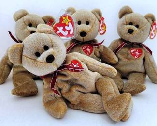 5812 - 4 '99 Signature Bear w/ Hologram Tush Tags
