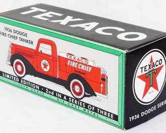 13 - 1936 Dodge Fire Chief Tanker Truck w/ box Limited Edition - 2nd in a Series of Three 1:25th Scale - Die Cast Meal
