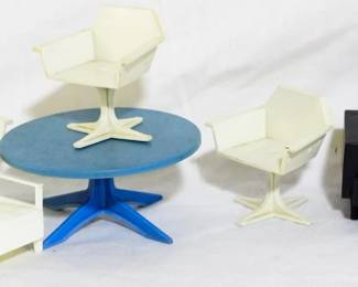 2310 - Vintage Mid Century Dollhouse 6pc Set
