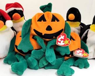 4007 - 7 TY Beanie Babies w/ error tags 3 - 1998 Pumkins 2 - 1998 Zero Penguins 2 - 1995 Waddle Penguins
