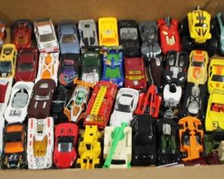 5485 - Tray Lot of Die-Cast Cars, Hot Wheels, etc.
