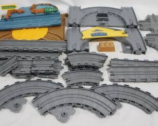 5888 - Thomas the Train Plastic Train Tracks
