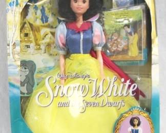 570 - Disney Snow White in Box
