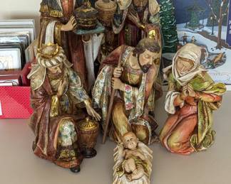 Joseph's Studio 6 piece nativity set includes holy family and 3 kings