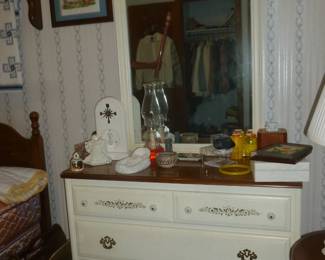 Cute white dresser & mirror