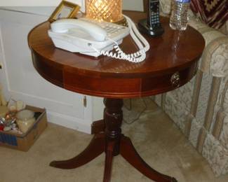 Vintage Mahogany parlor table & misc
