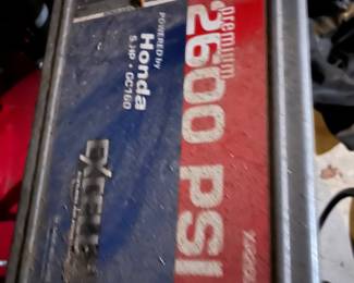 Pressure washer detail