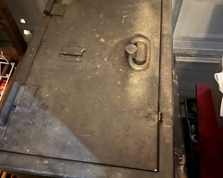 Cool military safe that’s locked. No key 