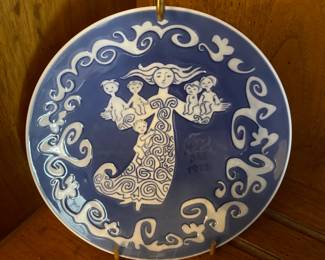 Royal Copenhagen Mothers Day Plate