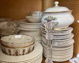 Assorted Lenox china including a set of Cretan dishes