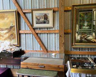 Quite a few showcases Forsale!