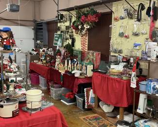Christmas items, small appliances