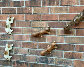 Wall animals