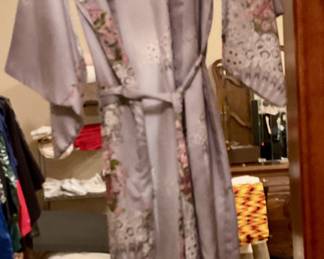 Floral bath robe