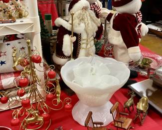 Punch bowl, Christmas decorations