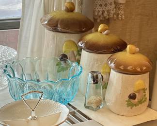Mushroom canisters, blue bowl