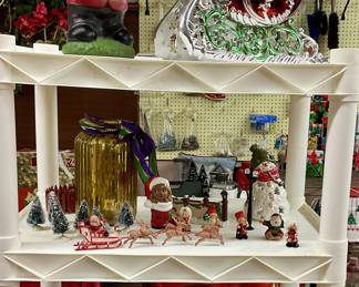 vintage Christmas items , nome has been pulled by the Estate