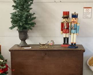 Antique east coast chest from Connecticut