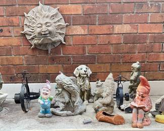 Garden nomes and decorations