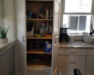 Kitchen includes a pantry