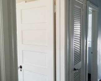 Original interior doors - some with glass knobs