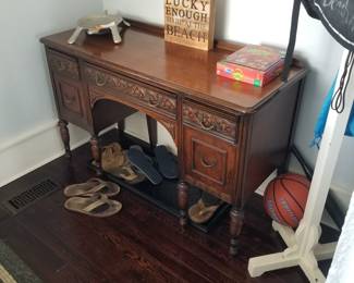 Vintage vanity/desk