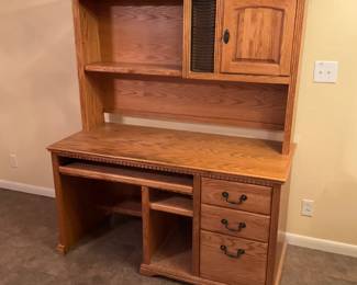 Great condition office desk