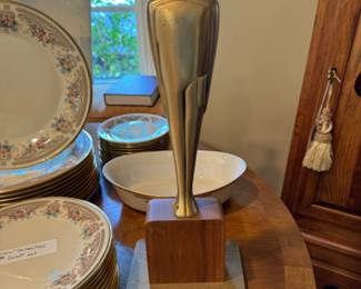 And the Oscar goes to....E.W. Lane sculpture