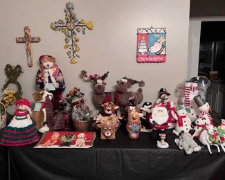 Holiday - Whimsical, Motion and Sound Pieces, Stuffed Pieces