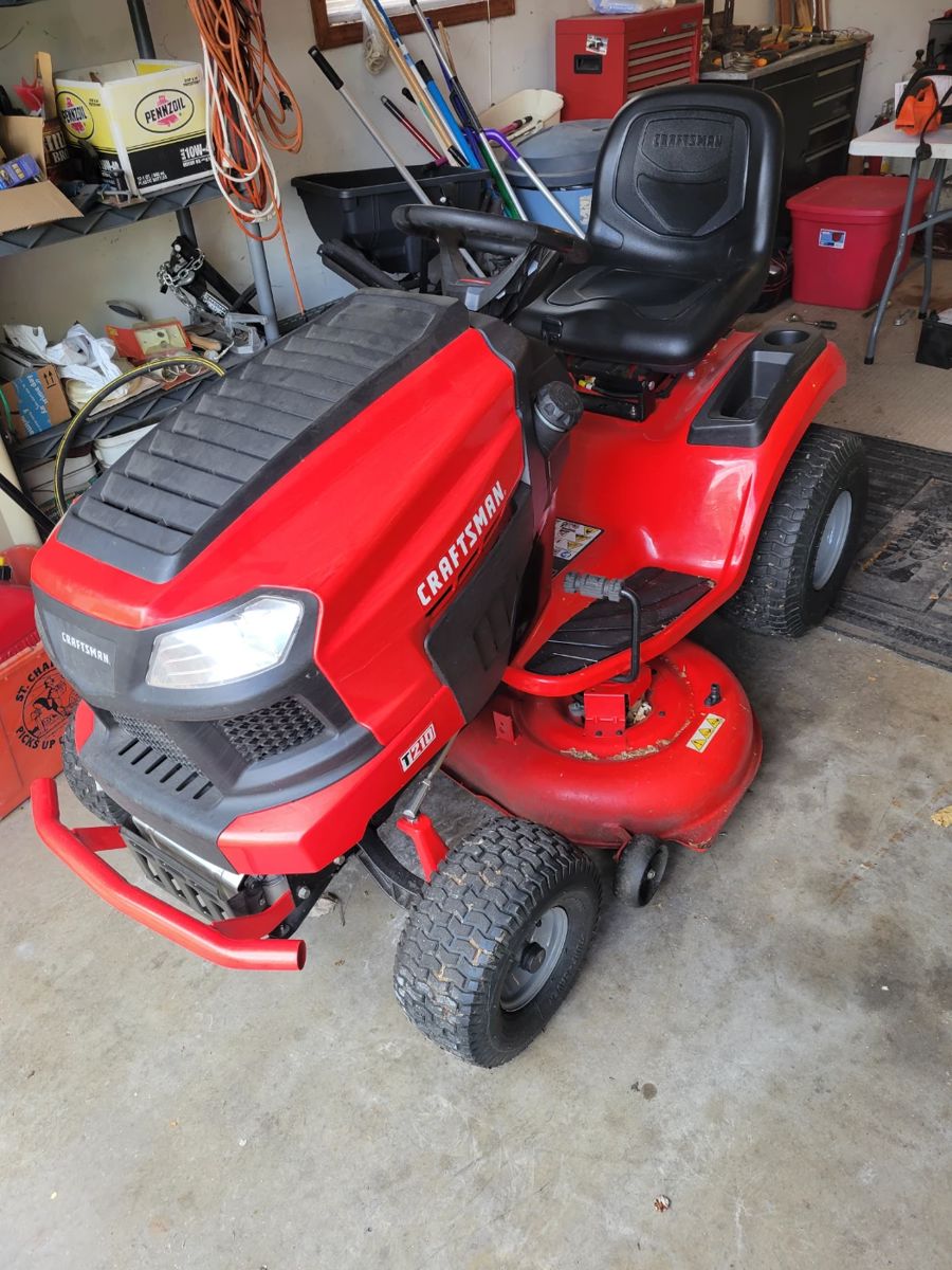 Craftsman riding lawn mower. 
