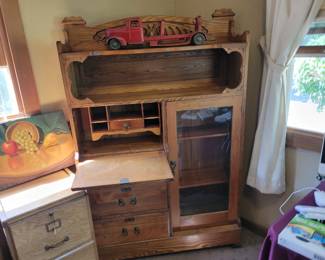 Secretary with additional storage 