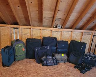 Lots Of Super Nice Luggage In All Sizes