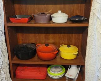 The Black Dutch Over Pot Is Not Available