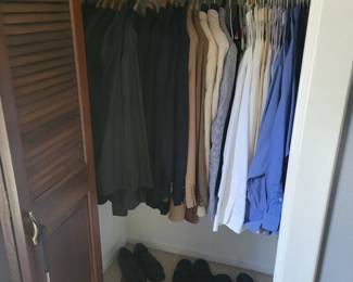 Men's Suits Sets ,Dress Pants Mostly Jos.A.Bank And Jos.A Bank Long Shelve Dress Shirts . ( Sizes Are XL - XXL ,Pants Are 36-38 / 30,32 Long Shoes Size 12 -13