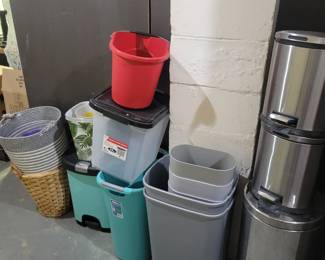 Lots of Brand New Trash Cans