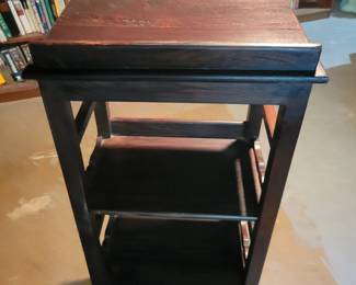 Wood Vintage Podium