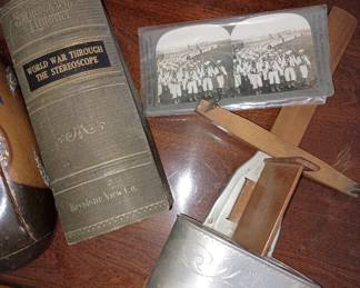 Stereo scope viewer 
And 
World War 1  collection of cards