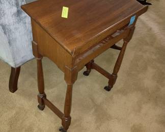 Book rest or podium, on wheels 